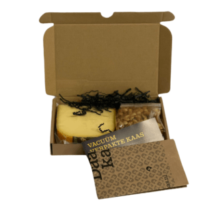 bievenbus borrelbox kaas-nootjes