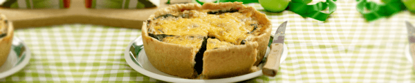 klassieke quiche met kaas en spinazie
