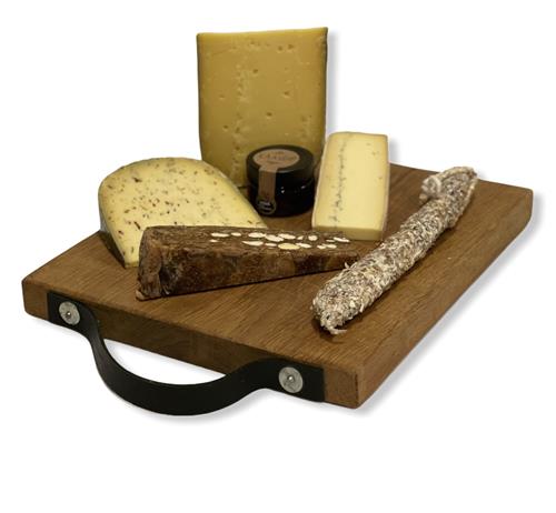Kaasplank Luxe met 3 soorten kaas, amandelbrood, fuet en vijgen dip