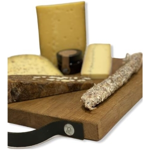 Kaasplank Luxe met 3 soorten kaas, amandelbrood, fuet en vijgen dip