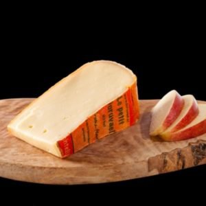 le petit doruveal kaas op kaasplank